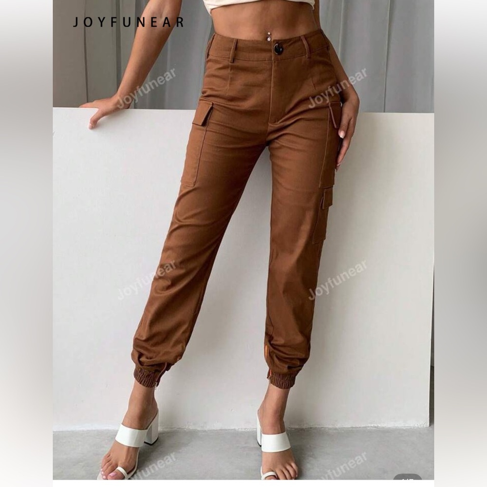 Women’s Brown Cargo Pants